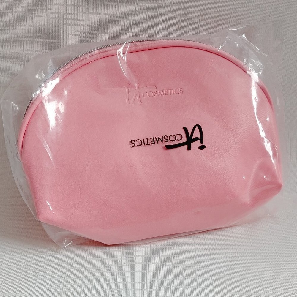 BABY PINK it Cosmetics Make Up Bag Travel Bag Pouch BNWT